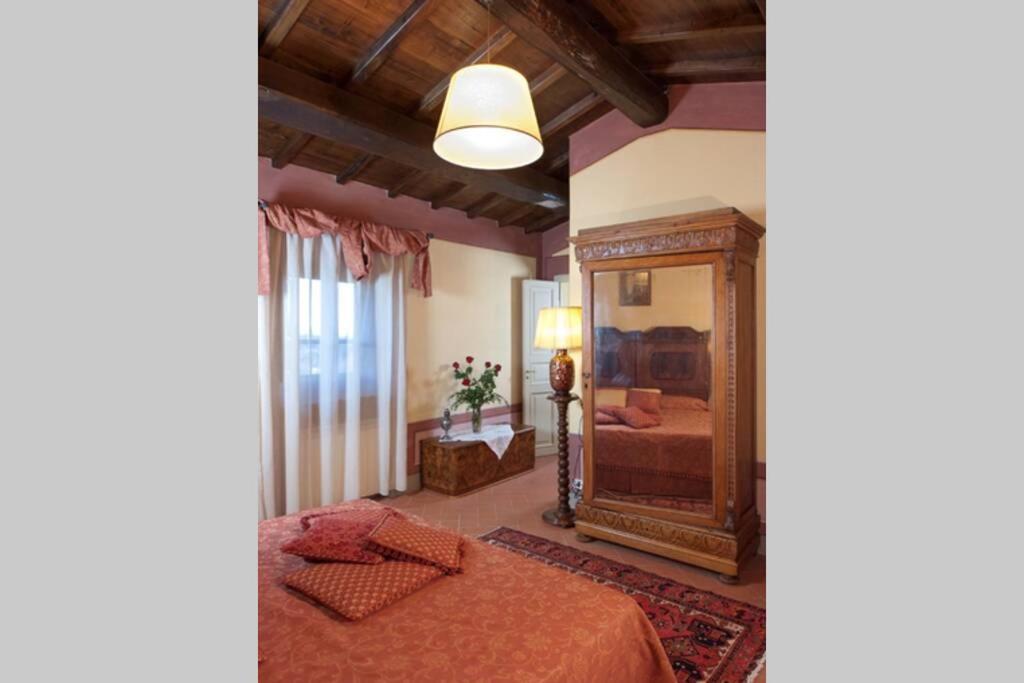 Villa Liz Tuscany, Private Pool, Hot Tub, Property Fenced, Pets Allowed Poppi Luaran gambar