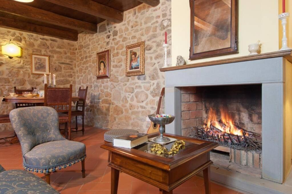 Villa Liz Tuscany, Private Pool, Hot Tub, Property Fenced, Pets Allowed Poppi Luaran gambar