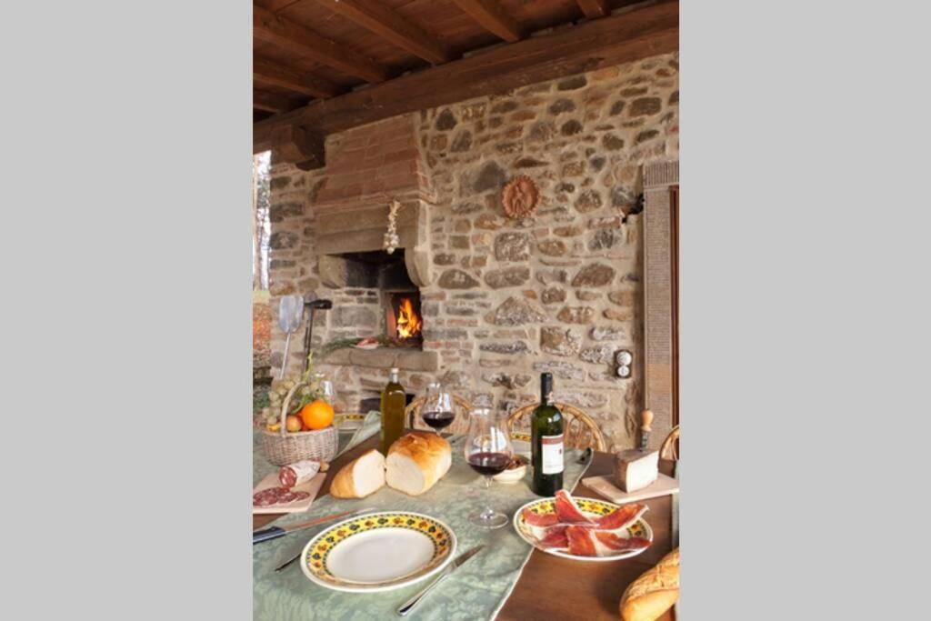 Villa Liz Tuscany, Private Pool, Hot Tub, Property Fenced, Pets Allowed Poppi Luaran gambar